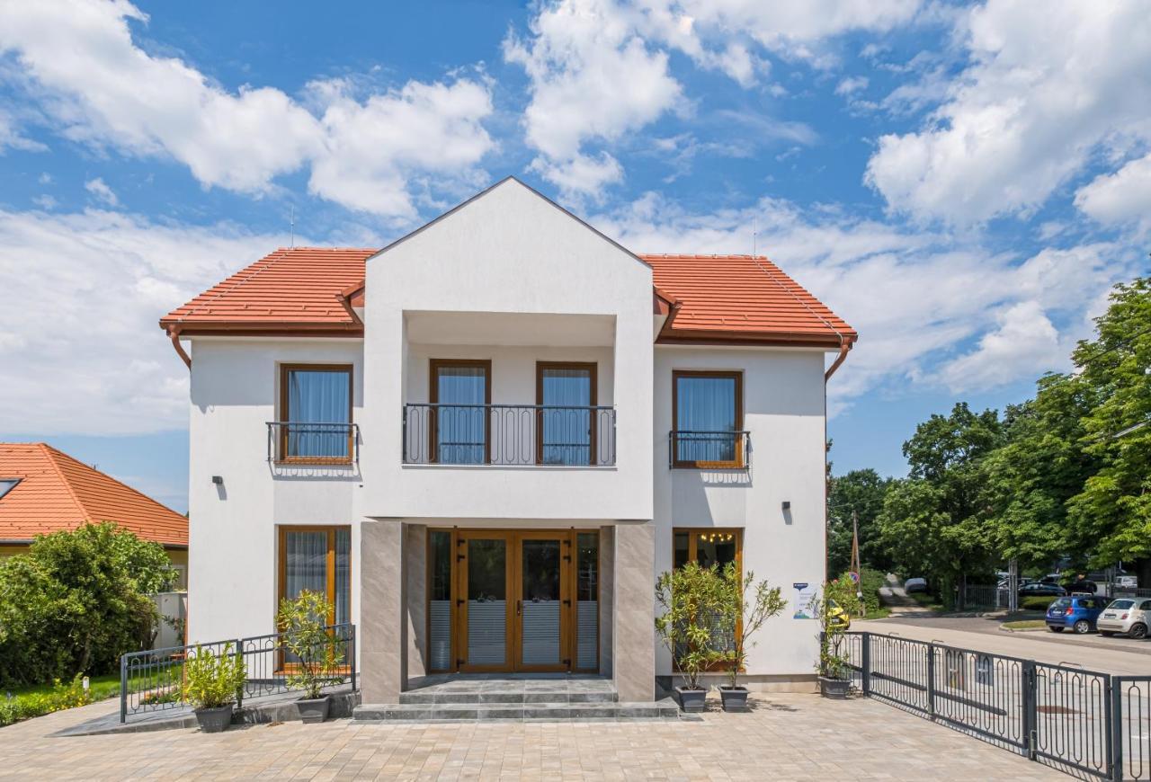 Fuered Centrum Panzio Balatonfüred Екстериор снимка